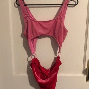 Super cute velvet swimsuit from pacsun! Comfortable and stylish.